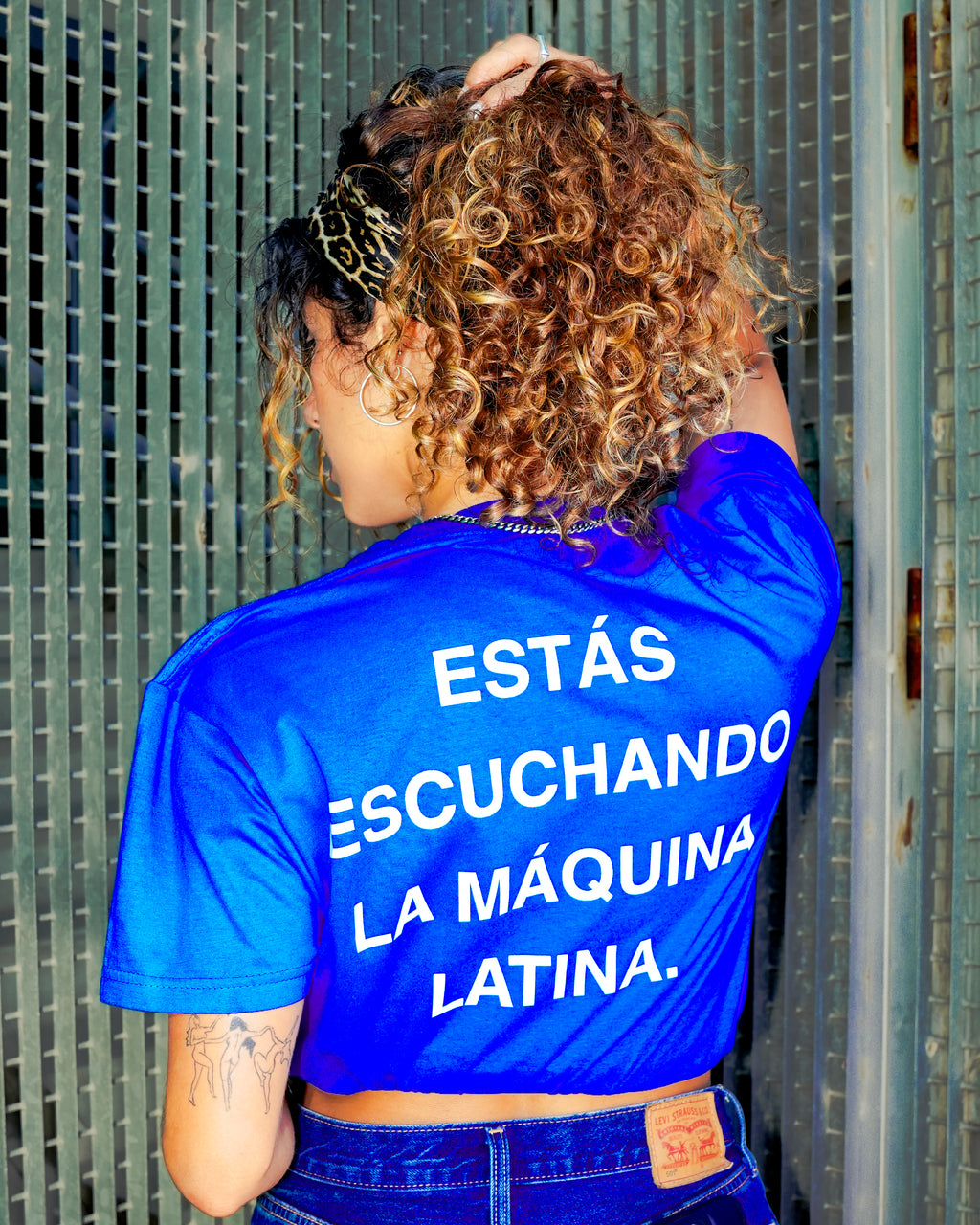 Camiseta Azul - MÁQUINA LATINA ★ (Unisex)